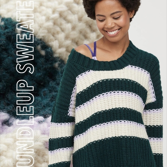 Offline by Aerie Bundle Up Sweater Medium New with tags Chunky Oversized - Picture 3 of 10